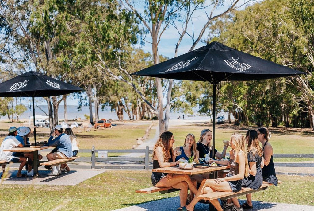 Outdoor seating at CootharaBAR & Bistro